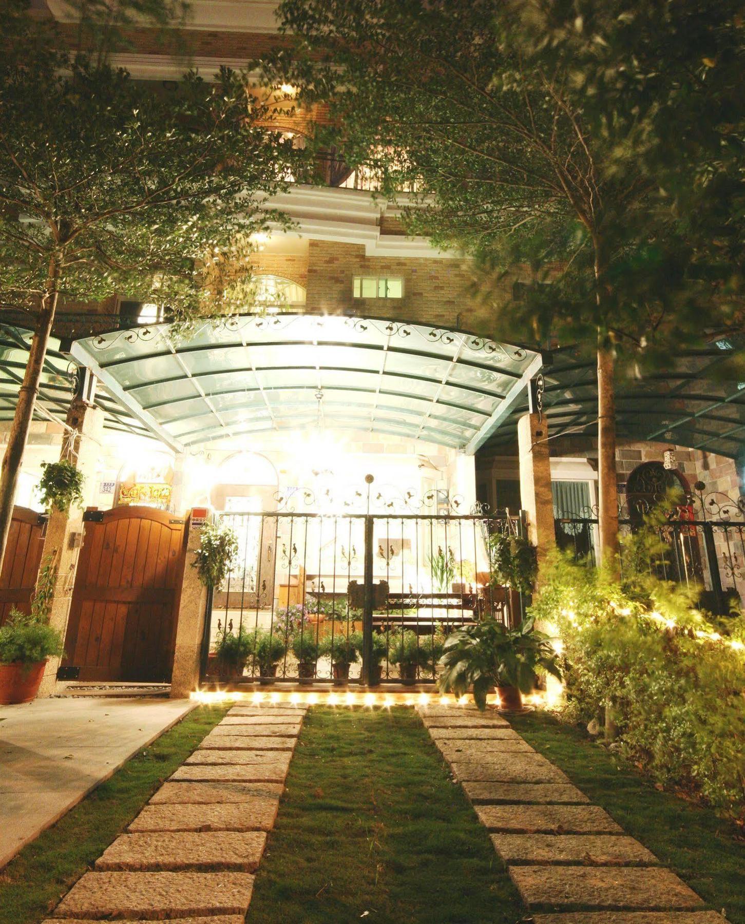 Апартаменты Hualien Lidu House Экстерьер фото